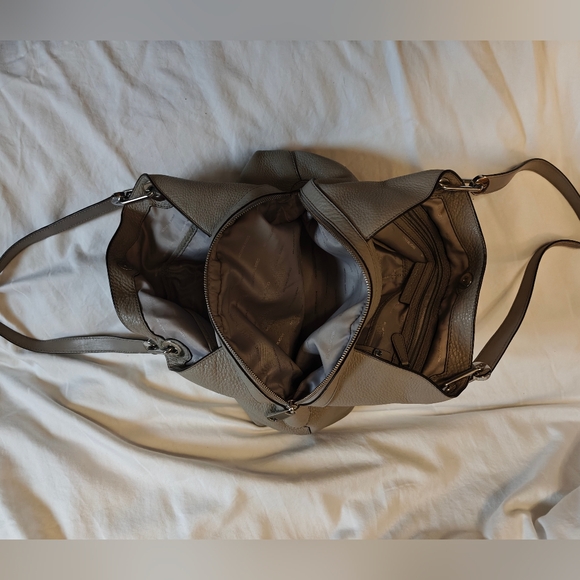 Excluded from Promotion- Michael Kors Large Raven Tote - Picture 14 of 15